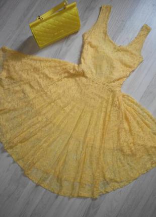 Милое солнечное платье с открытой спинкой sisley2 фото
