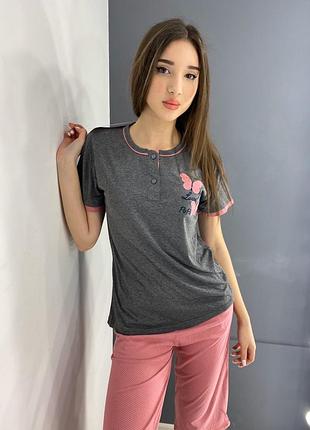 Футболка и капри ( бриджи)fawn