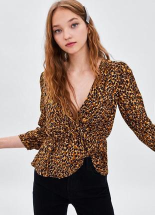 Zara блуза на запах анімалістичний принт коричнева підкреслює талію1 фото