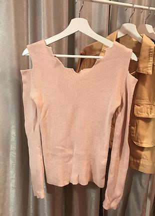 Кофта з вирізами на плечах 3