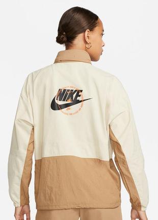 Оригінальний жіночий анорак nike nsw oversized nylon jacket2 фото