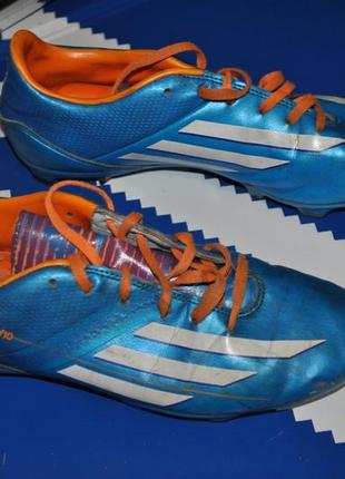 Adidas футбольна взуття 40