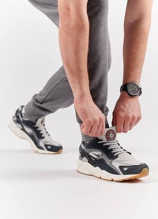 Мужские кроссовки nike air huarache runner gray & beige1 фото