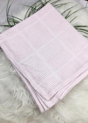 Нежно-розовый пледик