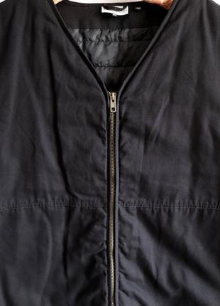 Чоловічий чорний жилет з кишенями демісезон куртка безрукавка великий розмір 4xl 56 жилетка8 фото