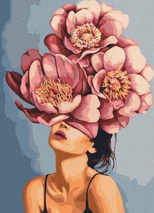 Девушка в цветущих пионах © mykhailyshyna daria