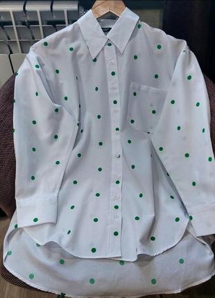 Біла сорочка в зелений горох3 фото