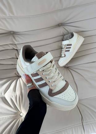 Женские кеды adidas forum teddy beige из натуральной кожи3 фото