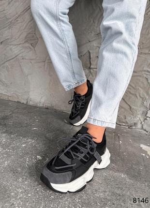 Чорні сірі шкіряні текстильні кросівки на білій товстій грубій масивній підошві платформі5 фото