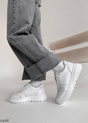 Кросівки шкіряні