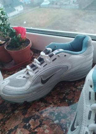 Кросівки nike attest vintage 2000s4 фото