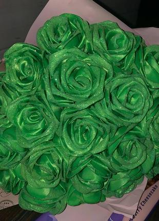 Букет троянд з атласних стрічок3 фото