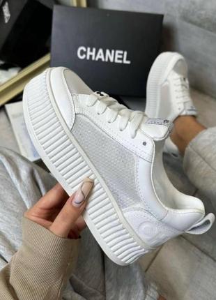 Кроссовки на высокой платформе chanel белые3 фото