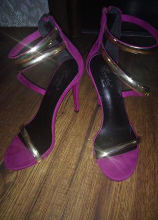 Шикарні босоніжки emilia bak shoes3 фото