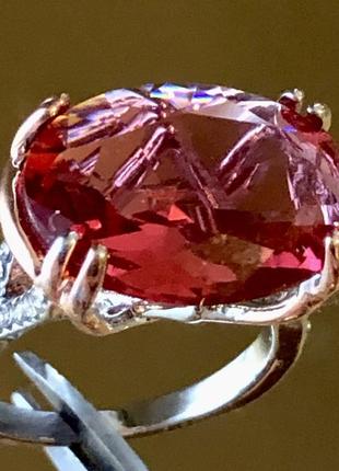 Кільце ювелірне сплав покрите золотом 18 каратів білим і рожевим  кристалом сваровски1 фото