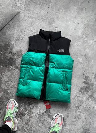 Зелена жилетка tnf з принтами