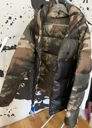 Куртка пухова двостороння  чоловіча adidas originals down regen camo winter down quilted jacket thick9 фото