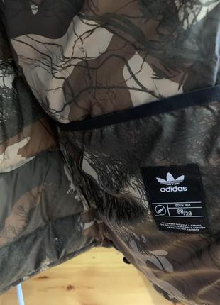 Куртка пухова двостороння  чоловіча adidas originals down regen camo winter down quilted jacket thick5 фото