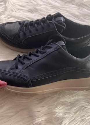 Кросівки шкіряні оригінал ecco flexure runner 37 розмір
