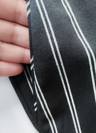 Брюки штаны черные в полоску белую на резинке с карманами3 фото