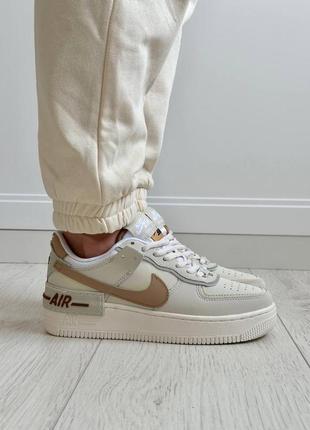 Force shadow white nike air шкіряні кросівки білі молочні найк форси бежеві10 фото