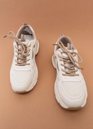 Жіночі кросівки шкіряні білі бежеві демісезонні 39 кроссовки женские кожаные lonza2 фото