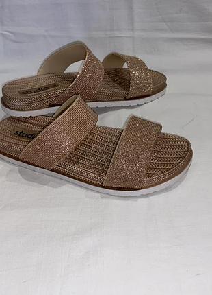 Шльопанці *studio* стрази р.37, 38 (25.00см)