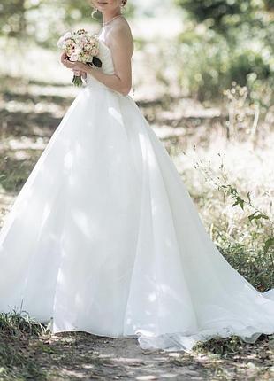 Весільна сукня