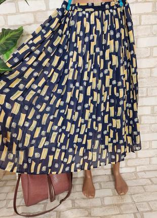 Новая нарядная юбка миди плиссе в красочный принт, размер 3-4хл5 фото
