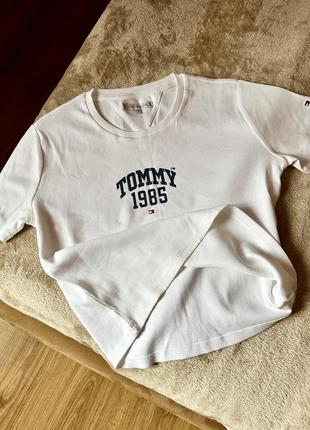 Кроп-футболка tommy jeans🤍1 фото