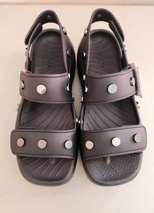 Крокс сандалі платформа чорні з шипами crocs skyline studded sandak black3 фото