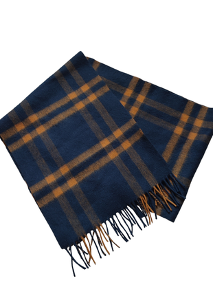 Шарф в клітинку