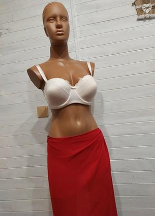 Красивый бюстик в новом состоянии