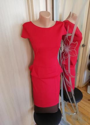 Красное платье с баской5 фото