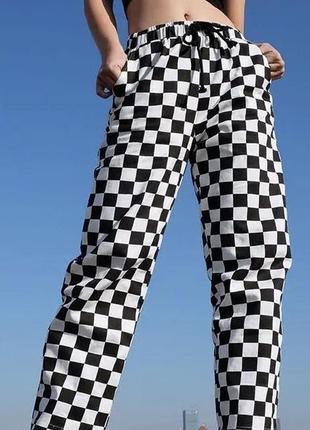 Батал! черно-белые шахматные коттоновые брюки мом!!!3 фото