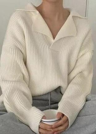 Нереально красивий теплий акриловий светр в молочному кольорі від asos