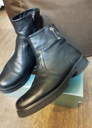 Демі шкіряні ботинки mida