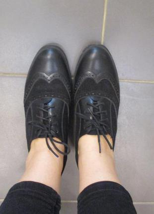 Стильні чорні черевики-туфлі3 фото