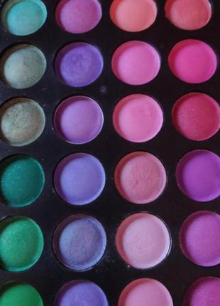 Большая профессиональная палетка теней