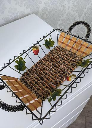 Плетена фруктовниця.