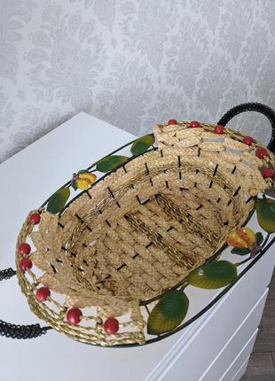 Плетена фруктовниця.