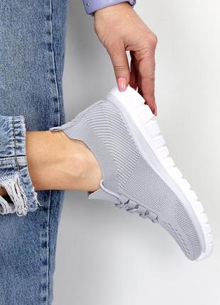 Сірі жіночі спортивні кросівки тканеві текстильні8 фото