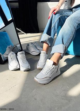 Шкіряні кросівки жіночі