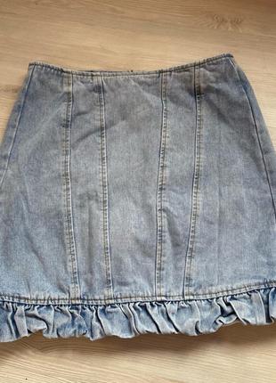Актуальна джинсова спідниця міні, стильна, модна, трендова3 фото