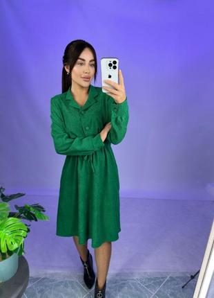 Сукня вельветова на гудзиках вільного крою міні з поясом коричнева зелена якісна стильна8 фото