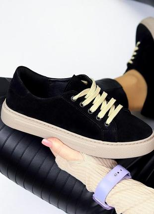 Замшеві жіночі кеди