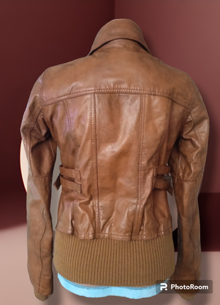 Оригінальна стильна шкіряна куртка косуха бомбер у вінтажному стилі2 фото