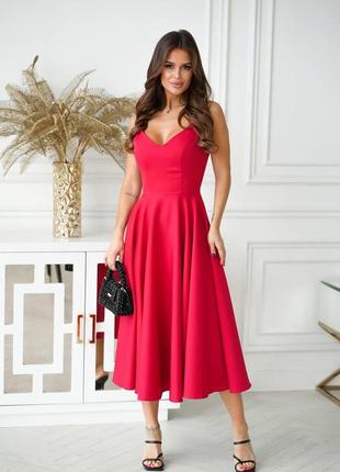 Платье миди на бретельках женское красного цвета8 фото