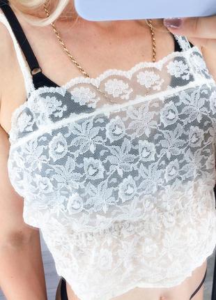 Білий гіпюровий топ