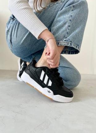 Адідас кросівки шкіряні чорні adidas adi2000 black